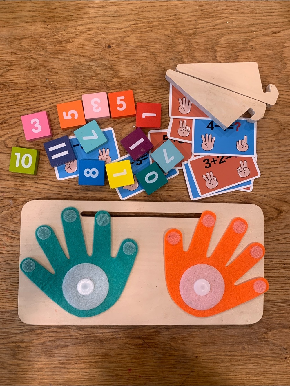 Kids Counting Hand Playset - Green & Orange